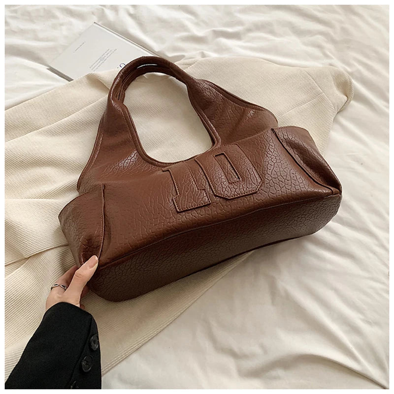 2024 New Women's Tote Bags Trendy Versatile Commuting Large Capacity One Shoulder Bag Summer Casual Solid Color Female Handbags